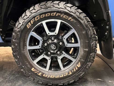 Used 2020 Toyota Tundra SR5 w/ TRD Off-Road Package image 29