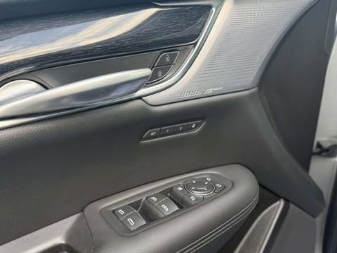 Certified 2024 Cadillac XT5 Premium Luxury FWD image 17