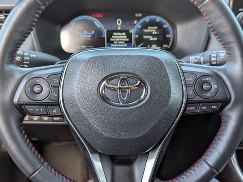 Used 2024 Toyota RAV4 XSE w/ Premium Package AWD/4WD image 18