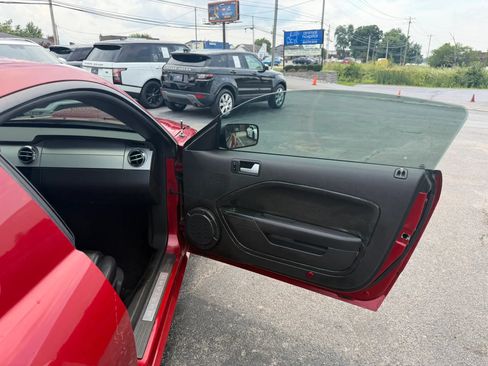 Used 2008 Ford Mustang GT Premium RWD image 30