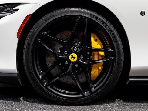 Used 2025 Ferrari Roma Spider image 18