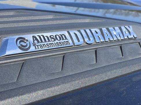 Used 2024 Chevrolet Silverado 3500 High Country AWD/4WD image 18