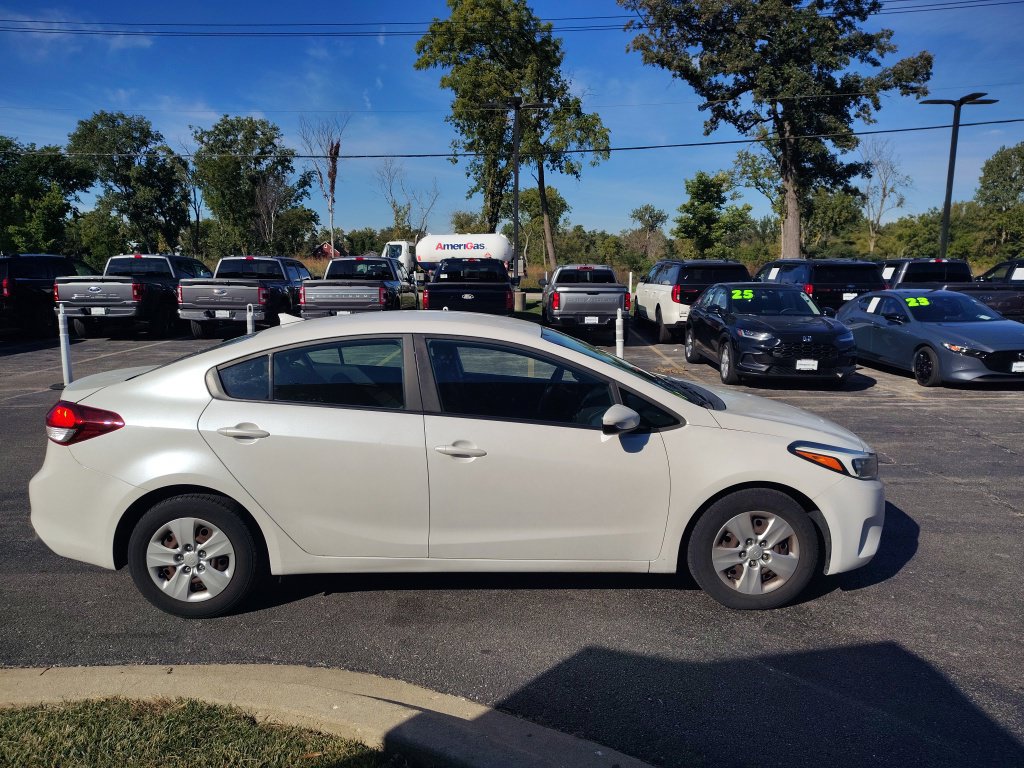Used 2017 Kia Forte LX w/ LX Popular Package FWD image 12
