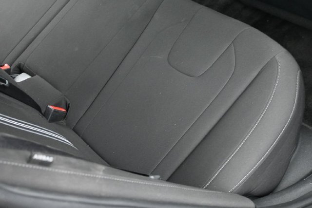Used 2026 Hyundai Elantra Hybrid FWD image 32