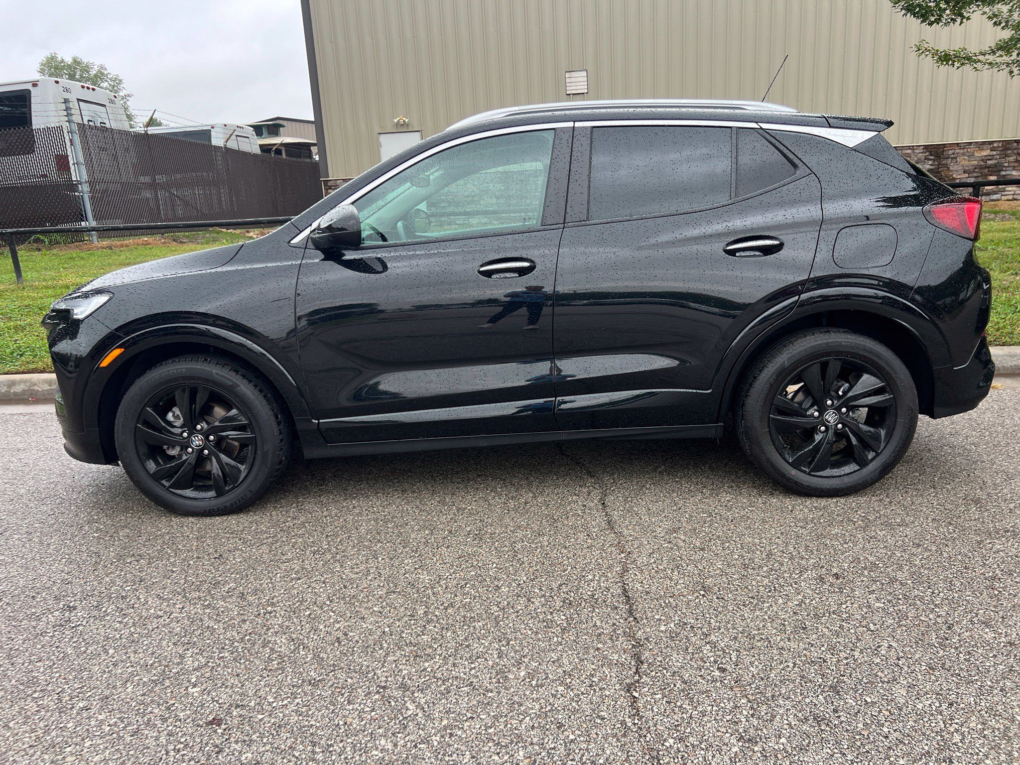 Used 2024 Buick Encore GX Sport Touring FWD image 9