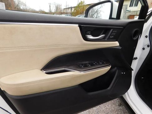 Used 2018 Honda Clarity Touring image 13