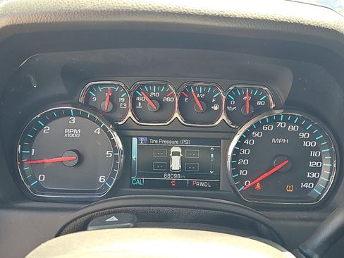Used 2019 GMC Yukon SLT w/ Premium Edition AWD/4WD image 7