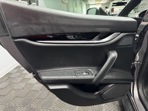Used 2021 Maserati Ghibli S image 44