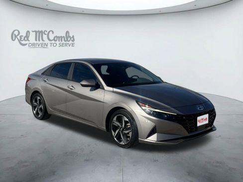 Certified 2023 Hyundai Elantra SEL w/ Convenience Package image 7