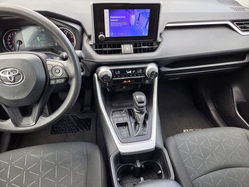 Used 2024 Toyota RAV4 XLE FWD image 17