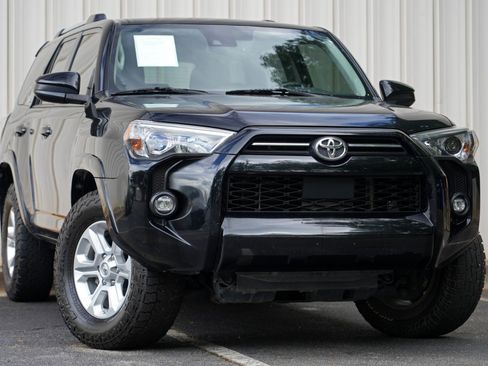 Used 2021 Toyota 4Runner SR5 RWD image 2