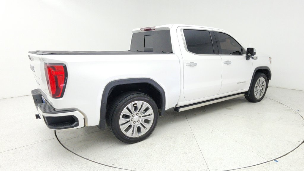 Used 2022 GMC Sierra 1500 Denali w/ Denali Premium Package AWD/4WD image 7