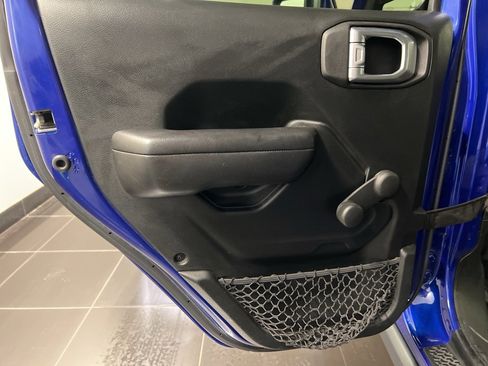 Used 2020 Jeep Wrangler Unlimited Sport image 31