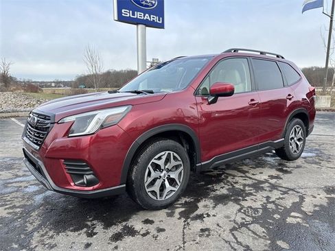 Used 2023 Subaru Forester Premium w/ Popular Package #3 image 6