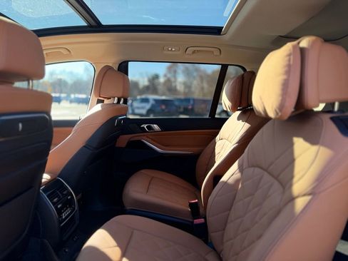 Certified 2024 BMW X7 xDrive40i image 22