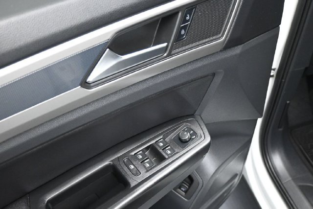Used 2020 Volkswagen Atlas Cross Sport SE w/ Panoramic Sunroof Package AWD/4WD image 24
