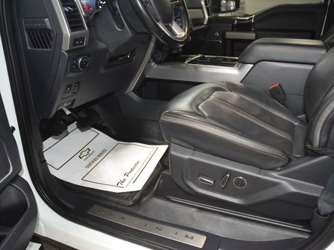 Used 2022 Ford F350 Platinum AWD/4WD image 39