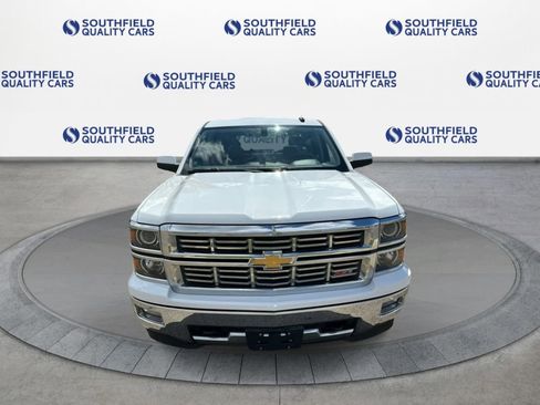 Used 2015 Chevrolet Silverado 1500 LTZ AWD/4WD image 9