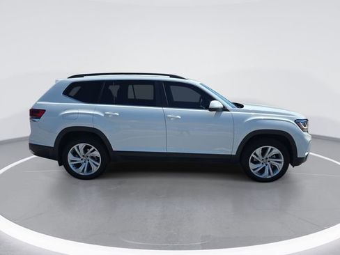 Used 2022 Volkswagen Atlas SE image 2