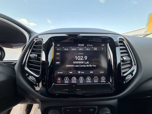 Used 2020 Jeep Compass Limited AWD/4WD image 13