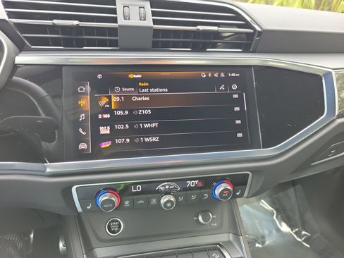 Certified 2025 Audi Q3 2.0T Premium Plus w/ Premium Plus Package image 21