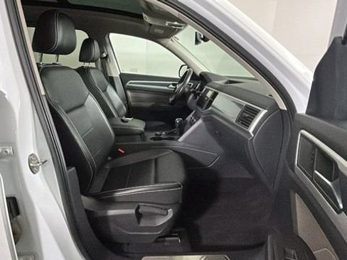 Used 2021 Volkswagen Atlas SE w/ Panoramic Sunroof Package AWD/4WD image 31