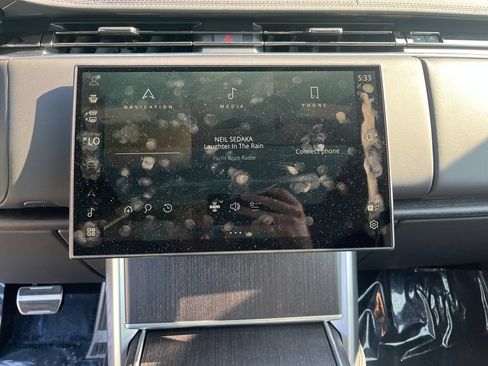 New 2026 Land Rover Range Rover SE AWD/4WD image 17