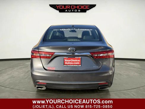 Used 2018 Toyota Avalon XLE image 4