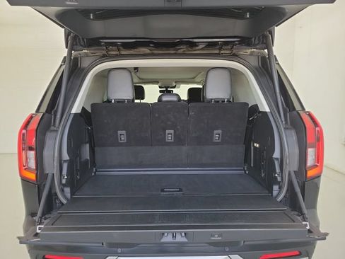 Used 2025 Ford Expedition Platinum AWD/4WD image 10