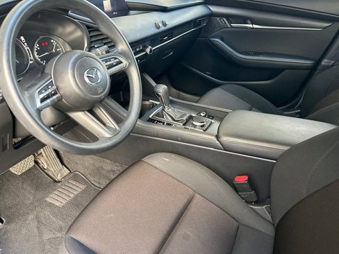 Used 2022 MAZDA MAZDA3 s image 10