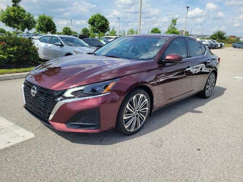 Certified 2023 Nissan Altima 2.5 SL FWD image 10