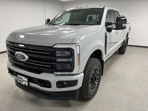 Used 2026 Ford F350 Platinum AWD/4WD image 4