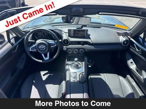 Used 2025 MAZDA MX-5 Miata Grand Touring w/ Weather Package RWD image 10