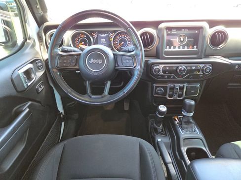 Used 2022 Jeep Gladiator Sport AWD/4WD image 25