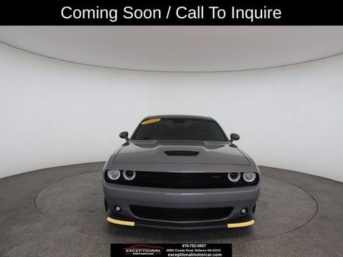 Used 2019 Dodge Challenger R/T w/ Blacktop Package RWD image 31