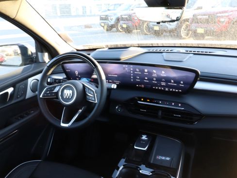 New 2026 Buick Enclave Avenir image 10