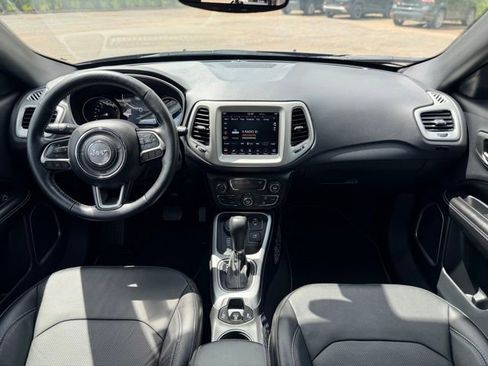 Used 2021 Jeep Compass Latitude AWD/4WD image 21