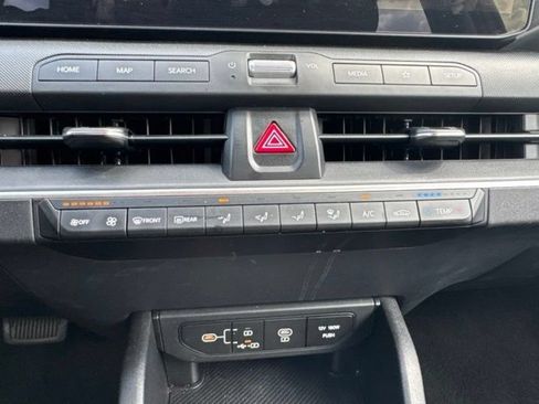 Used 2025 Kia K4 FWD image 35