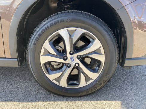 Used 2020 Subaru Outback Limited w/ Tech Package 2 AWD/4WD image 11