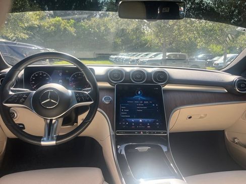 Used 2022 Mercedes-Benz C 300 Sedan image 10