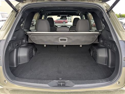 Used 2025 Subaru Forester Premium AWD/4WD image 31