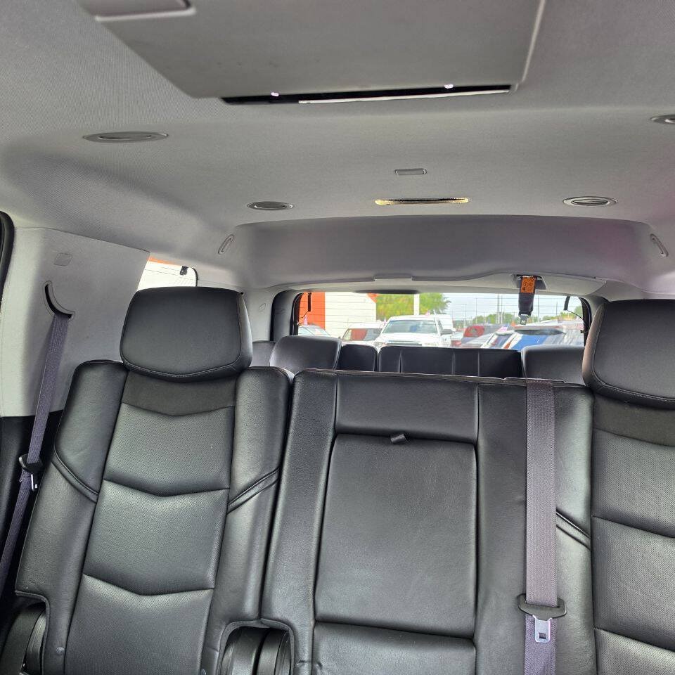 Used 2016 Cadillac Escalade Premium AWD/4WD image 13
