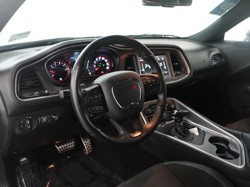 Used 2022 Dodge Challenger GT w/ Plus Package image 17