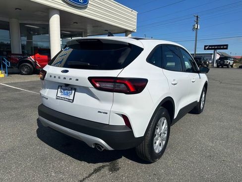 New 2025 Ford Escape Active w/ Cold Weather Package image 3