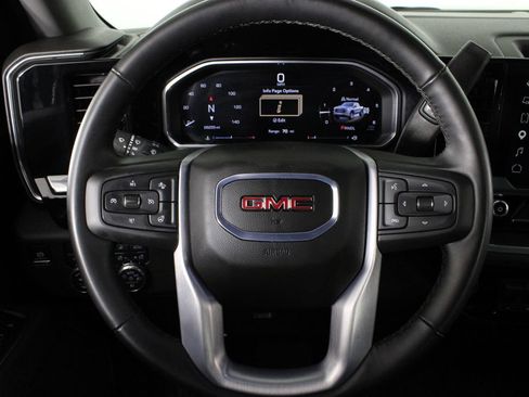 Used 2026 GMC Sierra 1500 SLT AWD/4WD image 9