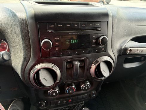 Used 2012 Jeep Wrangler Sport AWD/4WD image 12
