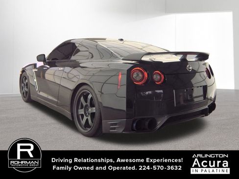 Used 2015 Nissan GT-R Black Edition AWD/4WD image 3