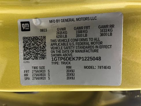 Used 2023 GMC Canyon AT4 image 39