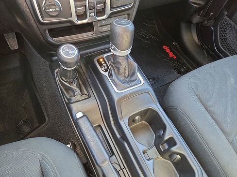 Used 2020 Jeep Gladiator Sport w/ Quick Order Package 24S image 28