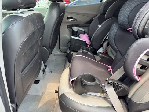 Used 2016 Buick Encore Convenience AWD/4WD image 9
